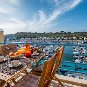 Funtastic Marina 1b3b Apartment