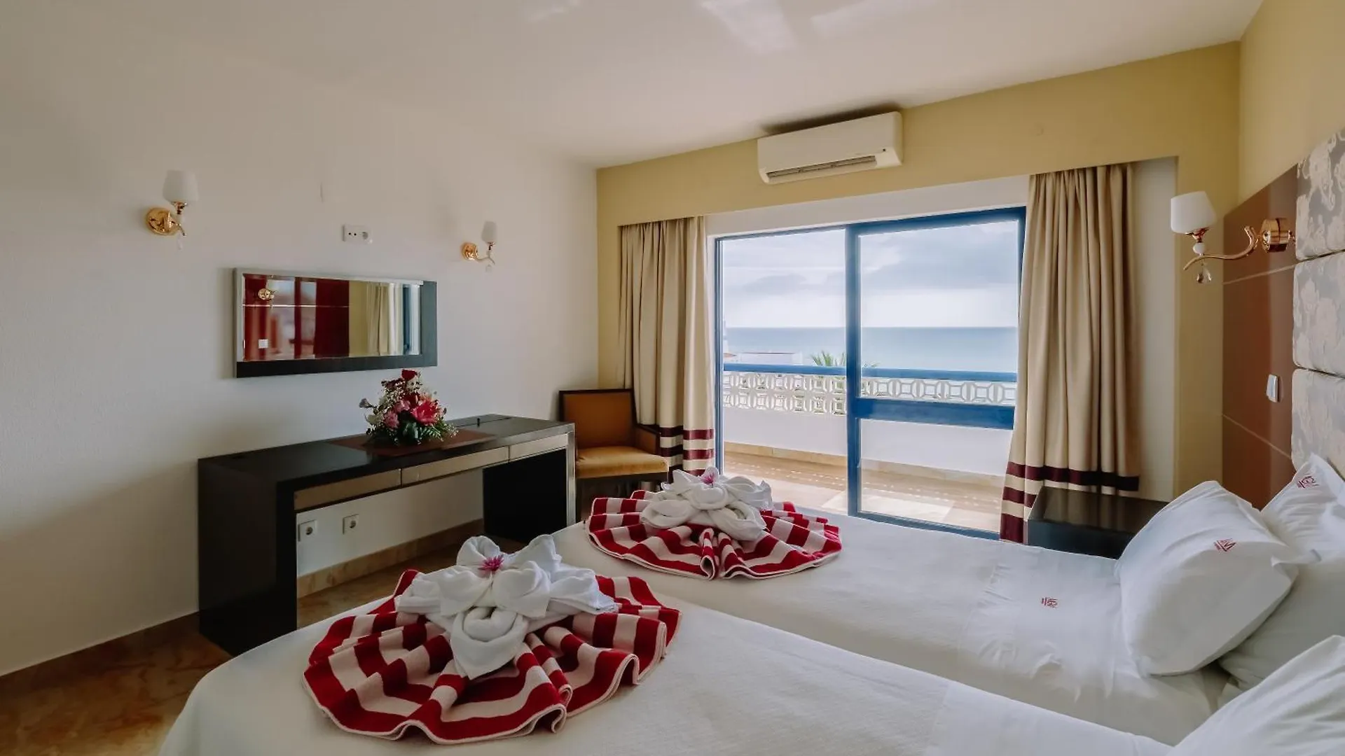 Grand Muthu Oura View Beach Club Αλμπουφέιρα 5*,  Πορτογαλία